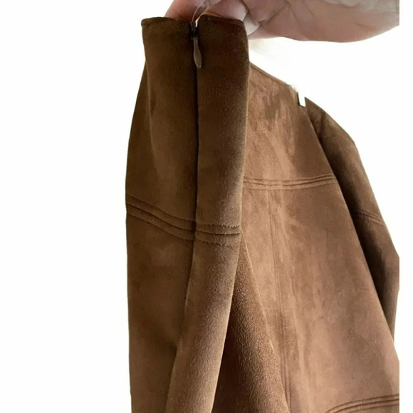 Chaps 24W plus-size stretch brown Faux suede skirt‎ New - Picture 8 of 8